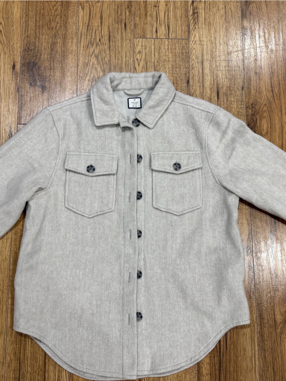 Denver Hayes Oatmeal Beige Women’s Shacket Sz M Front Pockets Cozy layer